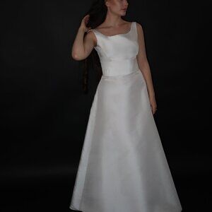 Floor Sample US 2 Cymbeline Round Neck Belted Maxi Dress